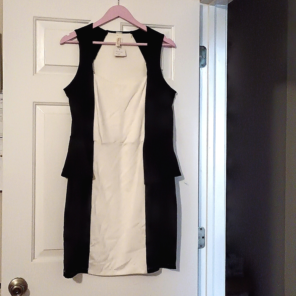BUBBLE.B BLACK AND WHITE CASUAL DRESS SZ 3XL NEW